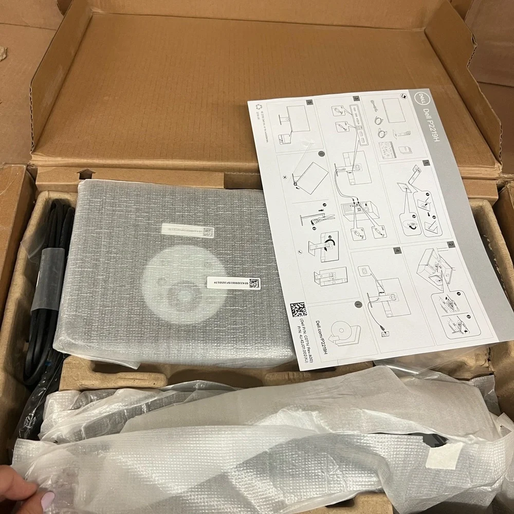 NEW Dell P Series 21.5